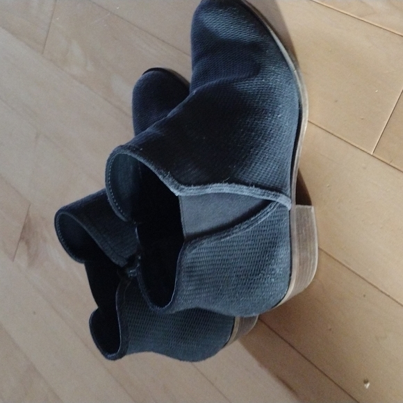 Kenzie Booties - Picture 3 of 7